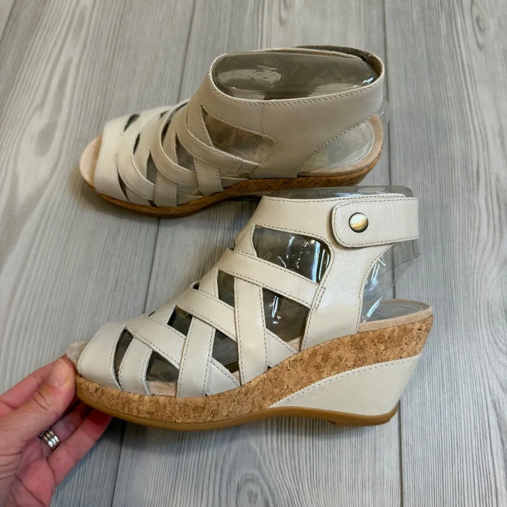 NEW Dansko Cecily Ivory Full Grain Leather Strappy Wedge Sandals Size 36 6-6.5